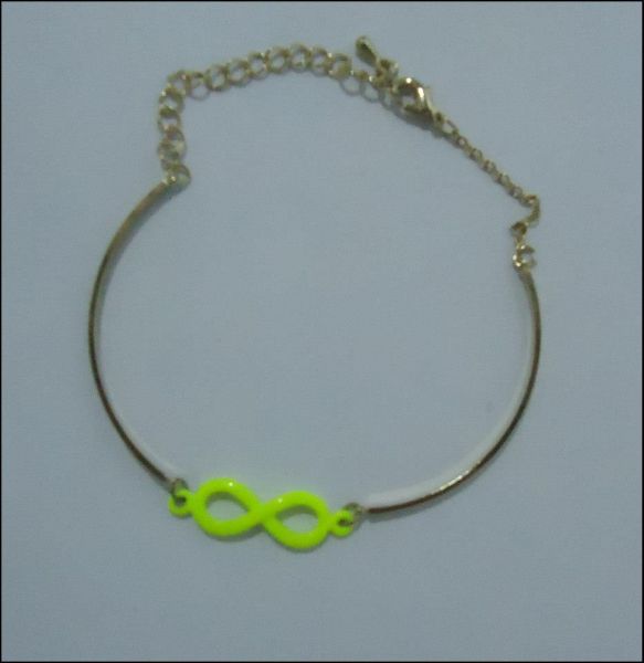 Pulseira infinito verde neon